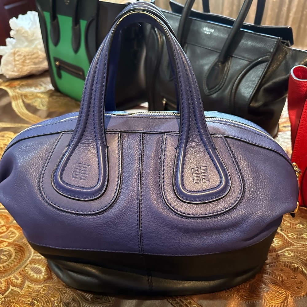 Vintage givenchy handbag. Pristine condition. 100% authentic